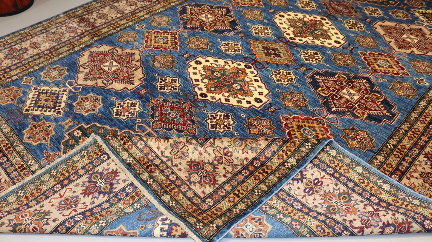 Handmade Rug - 12.6X9.0Ft