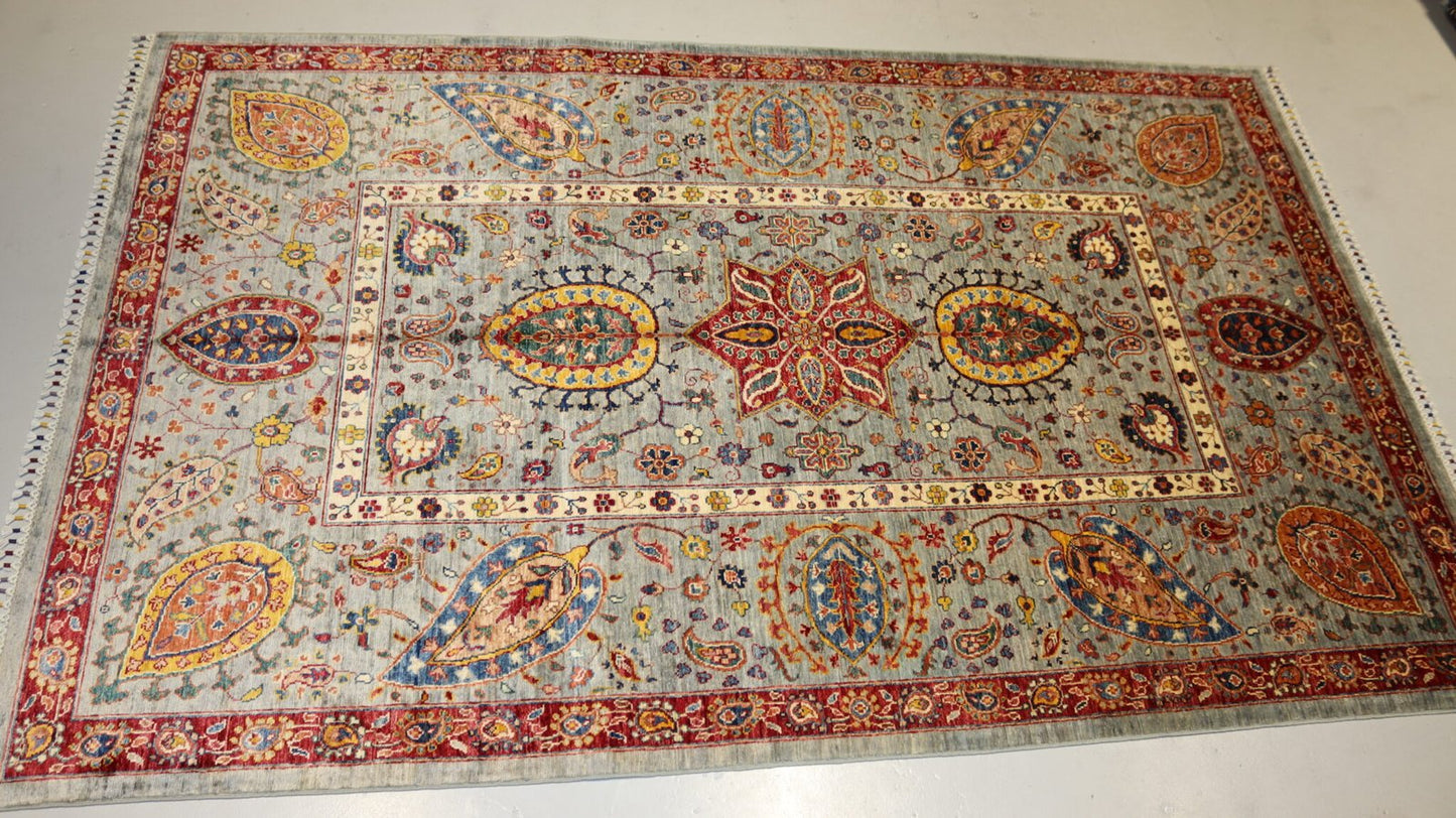 Tribal Handmade Rug -8.6×5.4Ft.