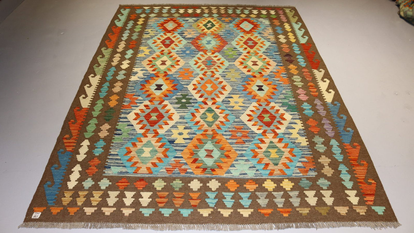 Handmade Kilim - 8.3×6.1Ft. 