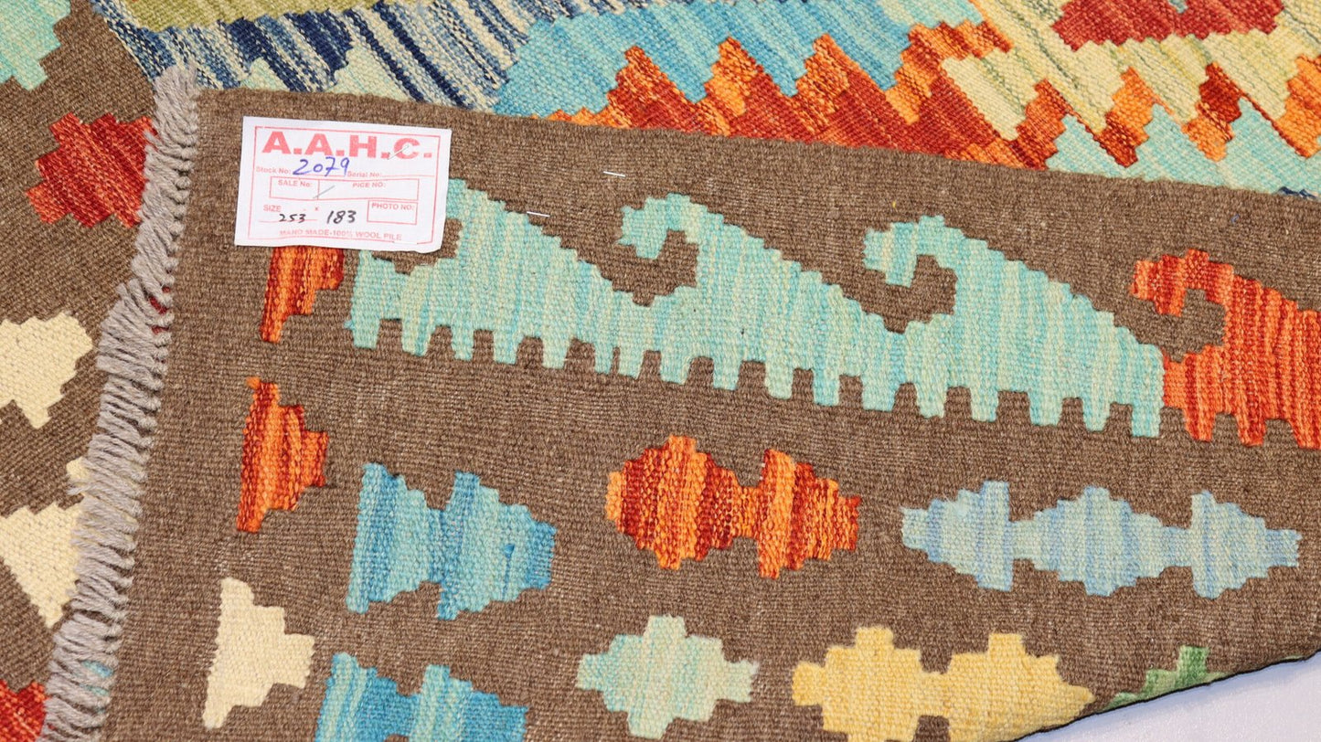 Handmade Kilim - 8.3×6.1Ft. 