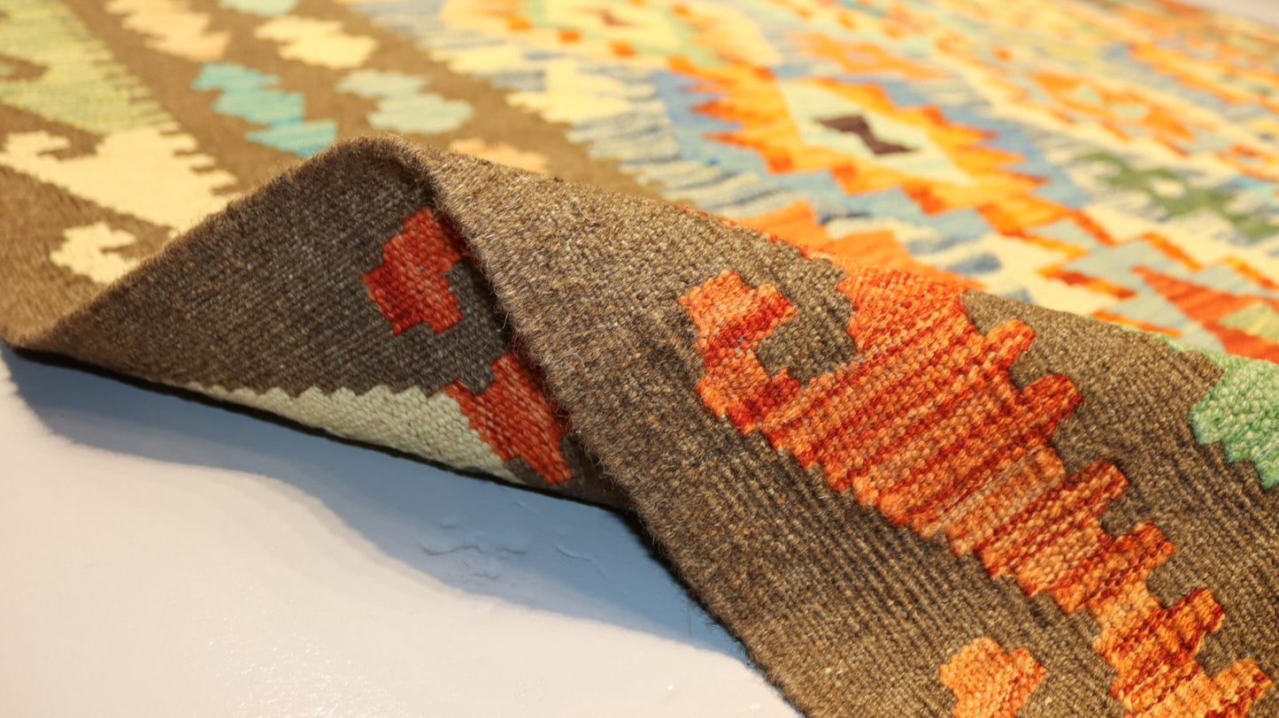 Handmade Kilim - 8.3×6.1Ft. 