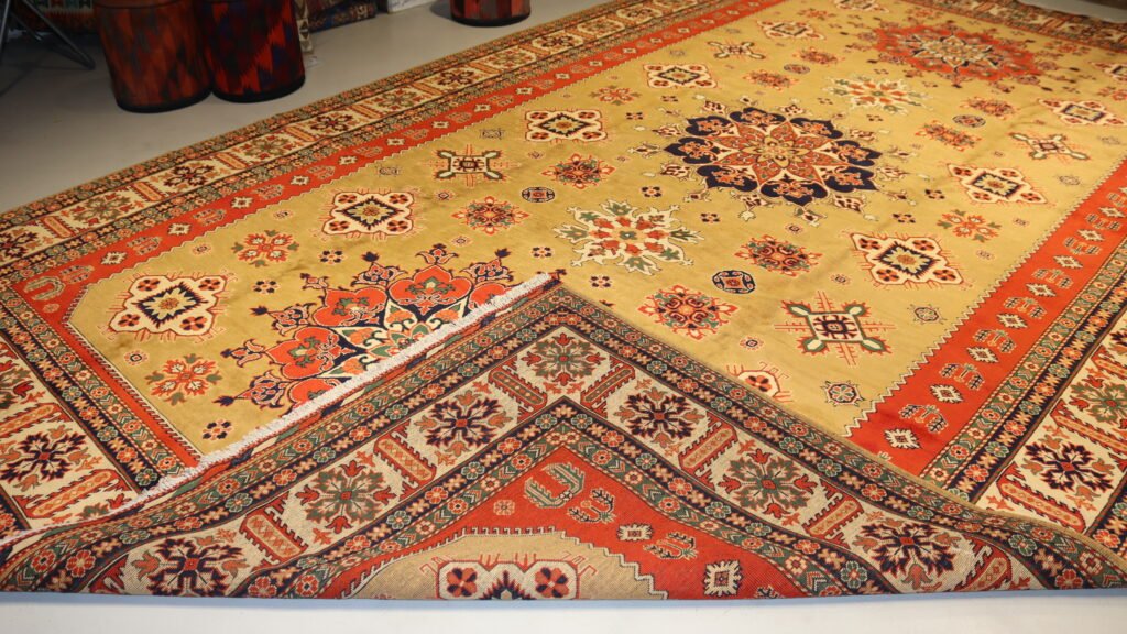 Afghan Handmade Medallion Design with Red Border Rug, Size-488x295cm, 16.1×9.6.1 Ft.